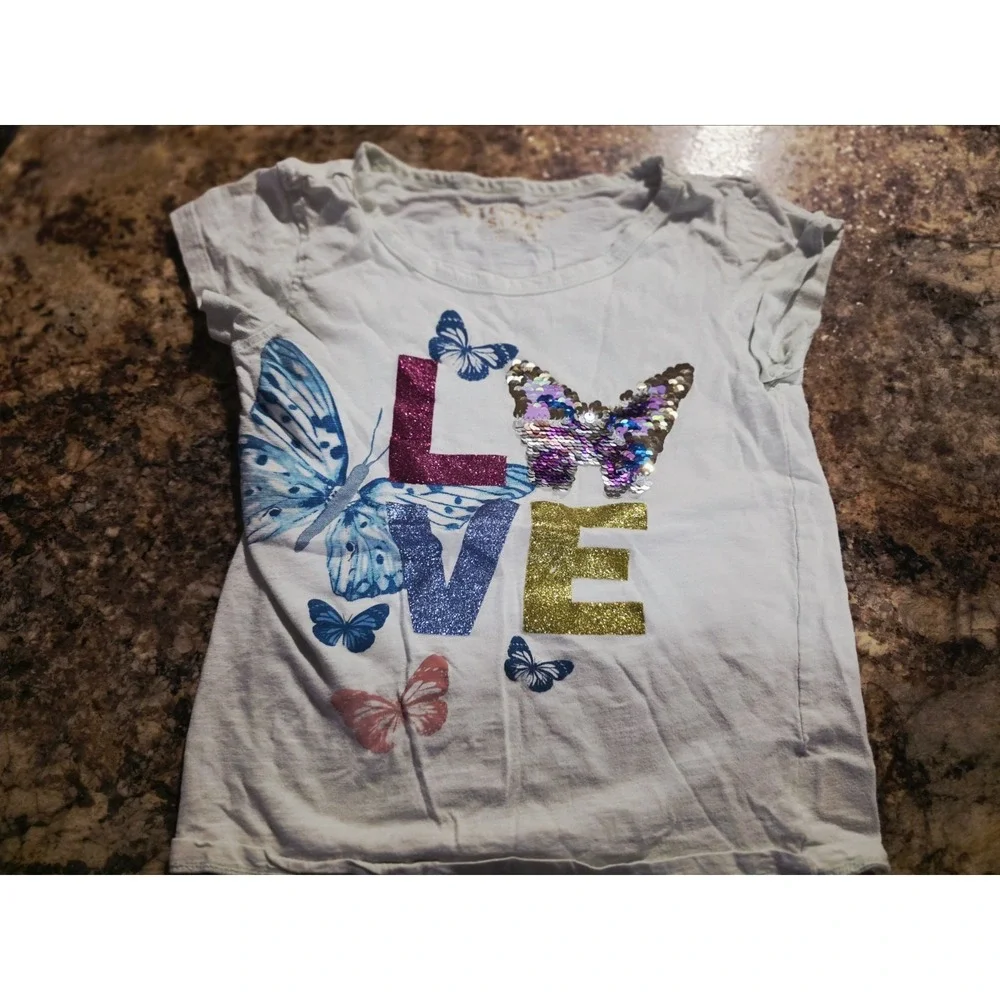 Old Navy Girls Size 6-7. T Shirt. Vigoss Peace Sign Love Size 7/8